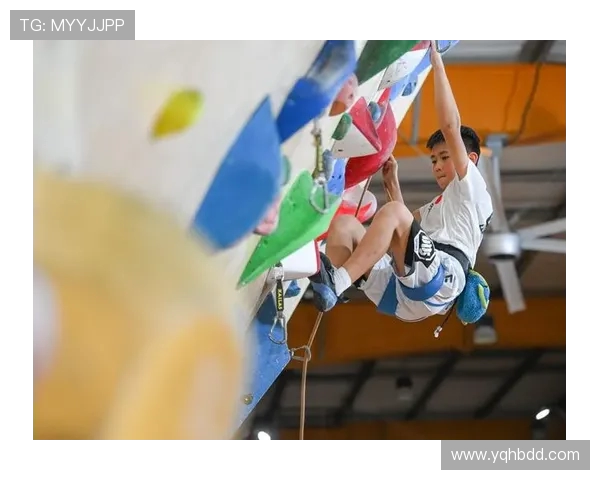 西安攀岩队与南京攀岩队赛后复盘团队协作的精彩瞬间与经验分享 西安攀岩队与南京攀岩队赛后复盘团队协作的精彩瞬间与经验分享