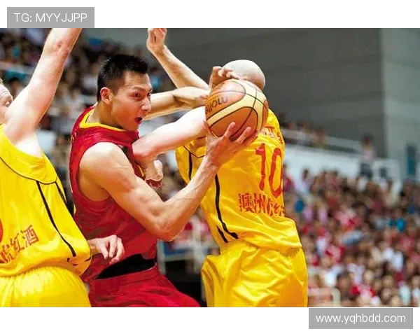 赛后分析：北京篮球队与重庆篮球队的战术灵活性对比与启示